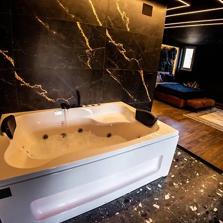Unique Luxury
